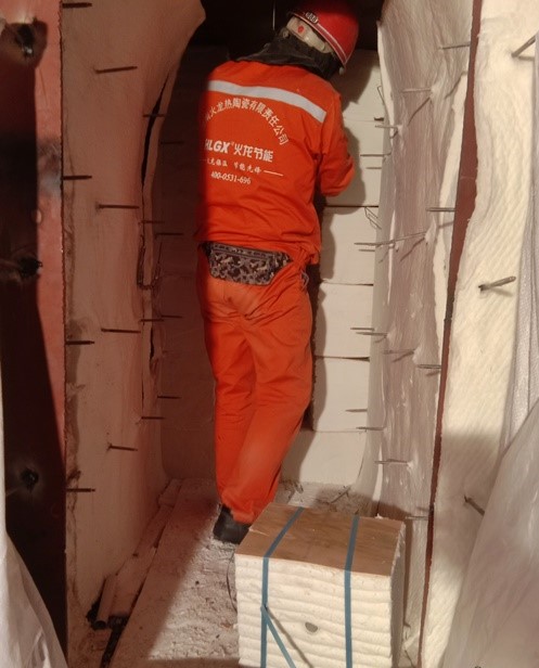 潞新鋼鐵脫硝煙道內(nèi)襯項目 潞新鋼鐵脫硝煙道內(nèi)襯項目