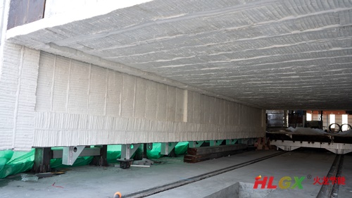 可變?nèi)萃嘶馉t保溫